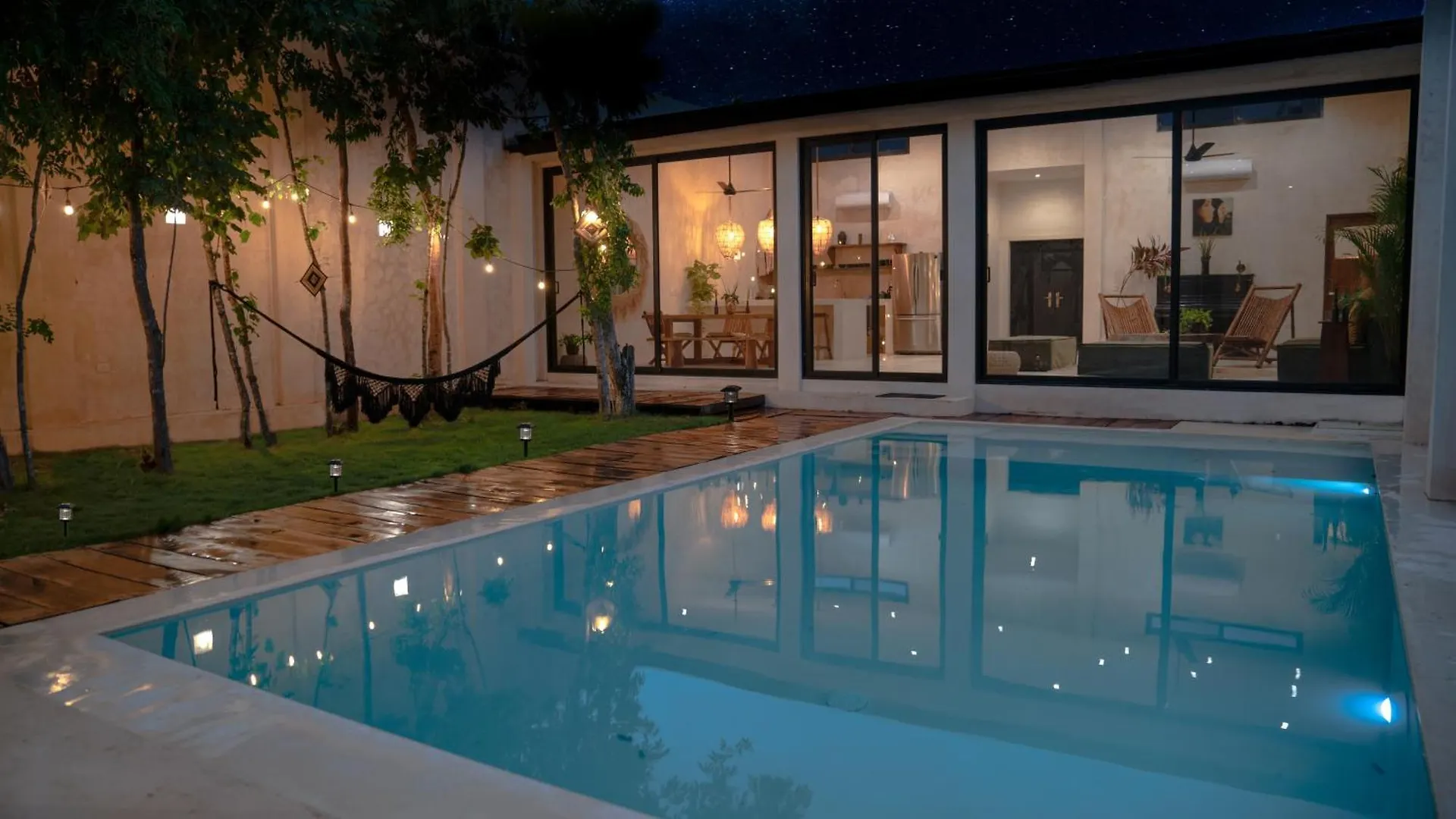 Vila Sotik Tulum House